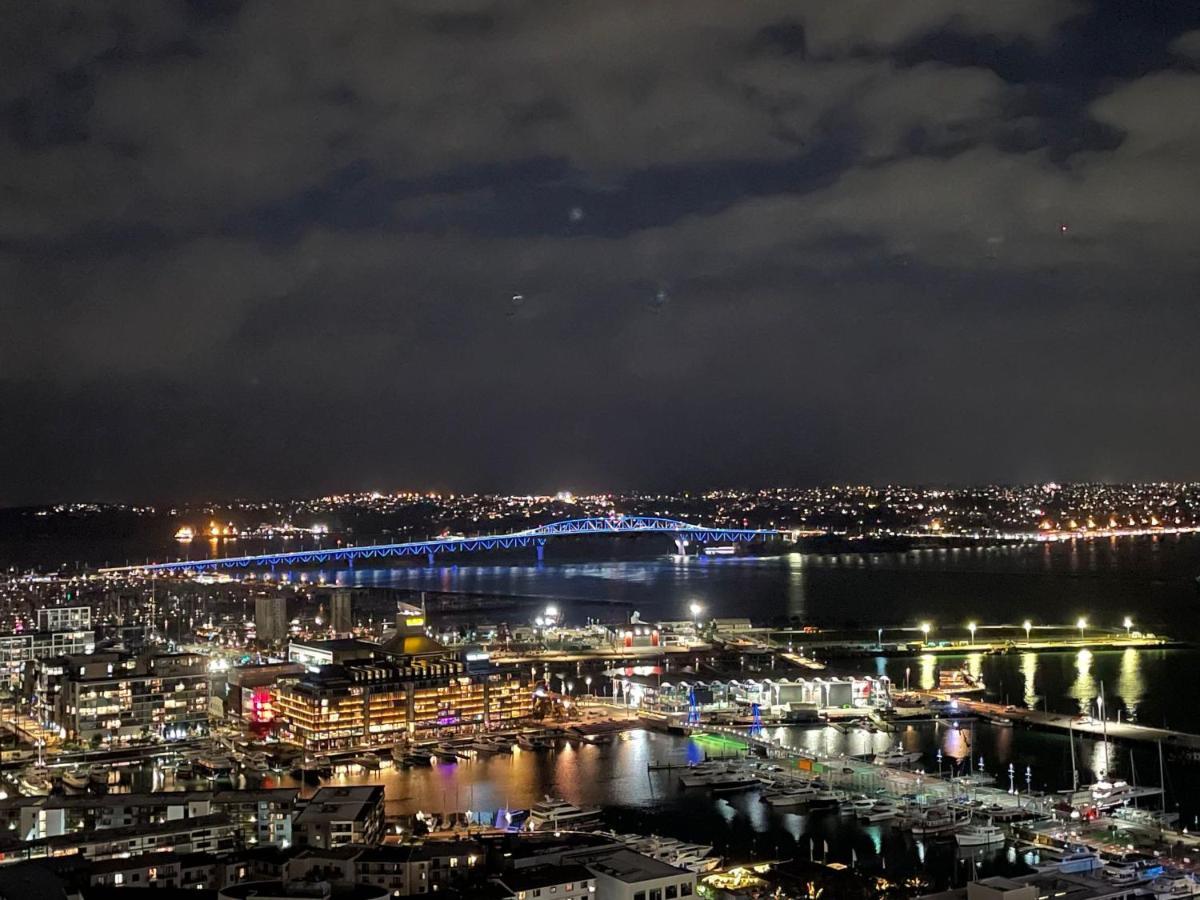 Magnificent Harbour View Skytower View Apartment In Cbd Auckland Exterior foto